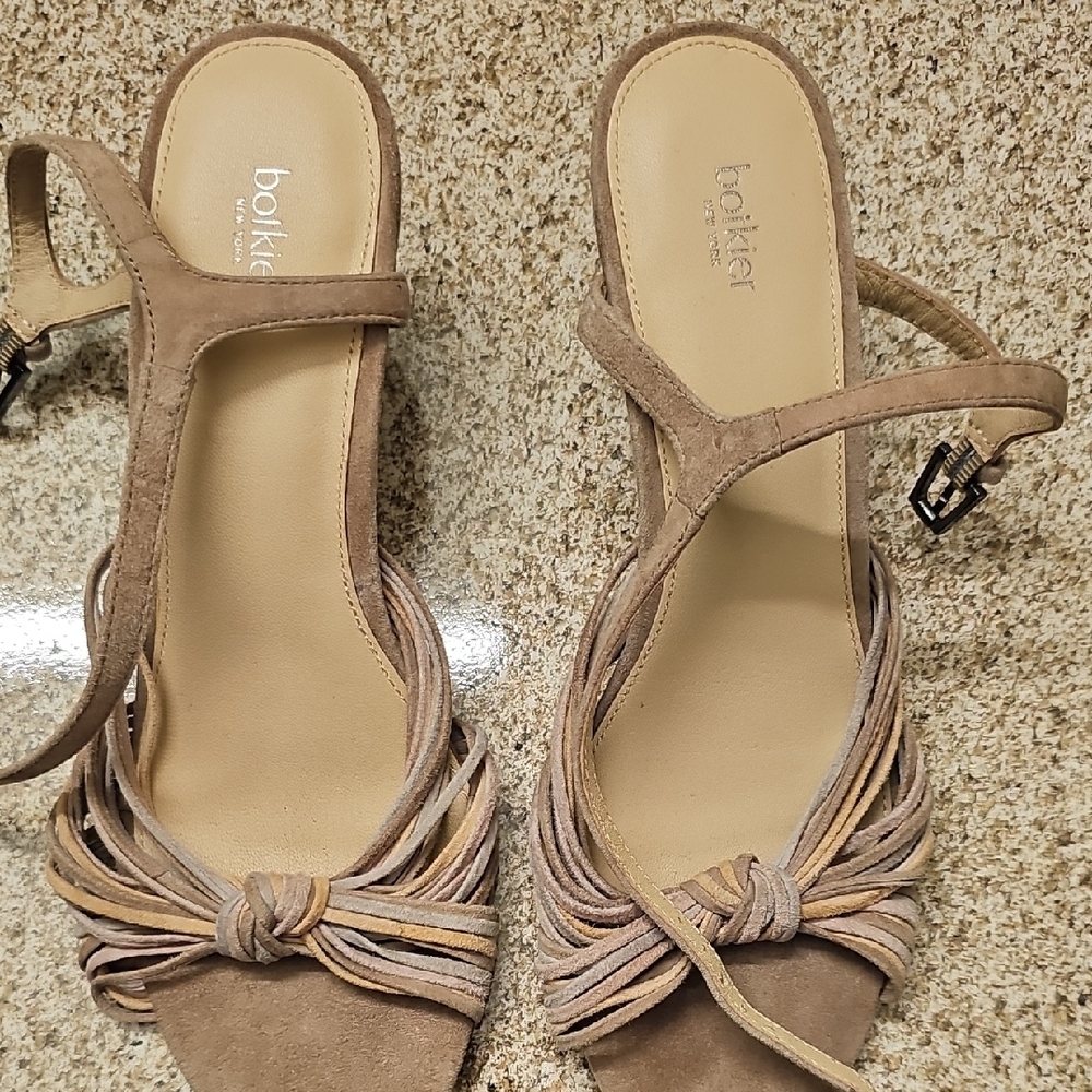 Botkier Women's Beige Knotted Sandals
